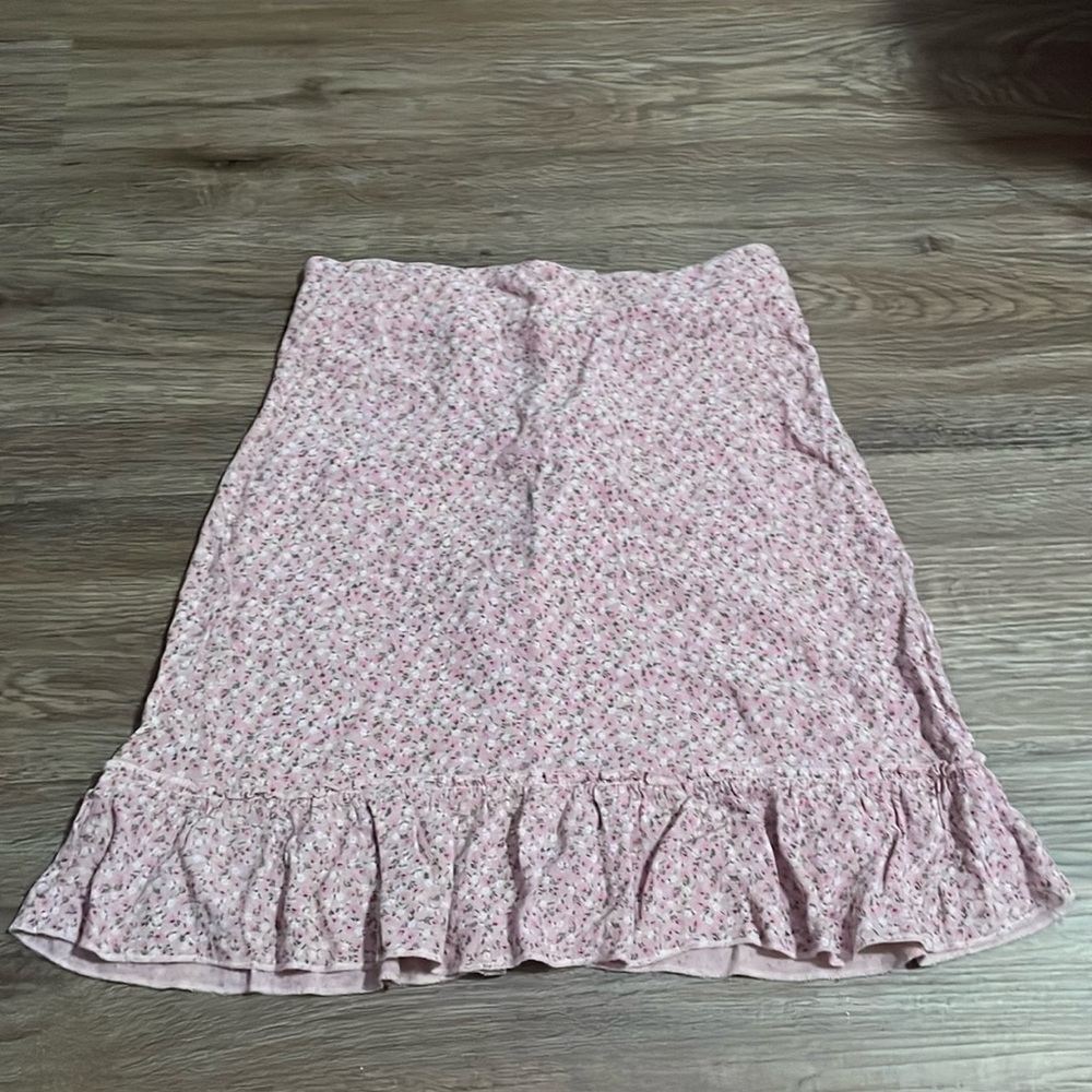 Brandy Melville pink floral skirt